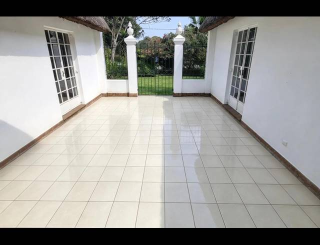 3 BEDROOM HOUSE TO LET IN HILLCREST CENTRAL